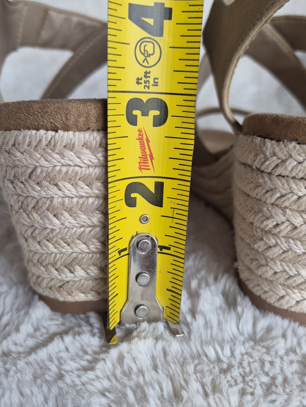 Wedge Criss Cross Stretch Low Sandals Womens Sz 10W Neutral Tan Minimalist - Picture 6 of 8